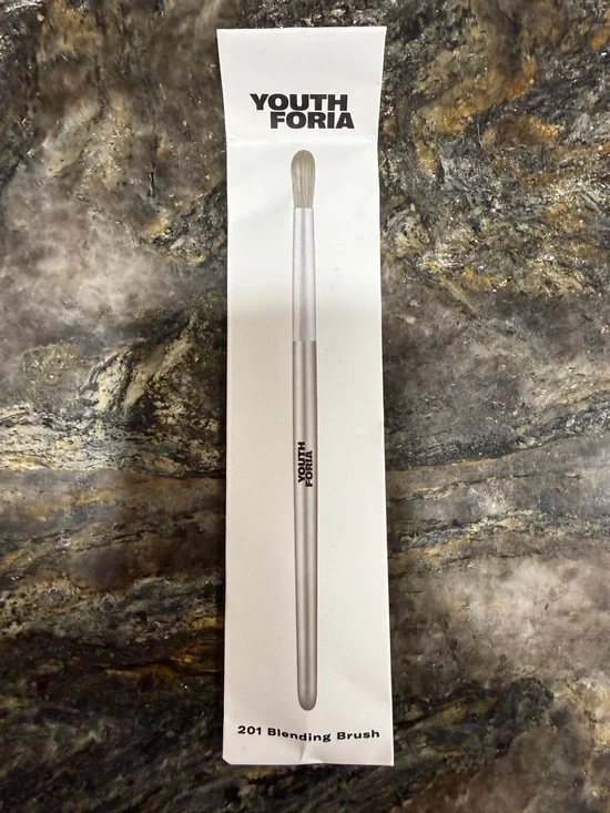 Blending Brush by Youthforia - 201-New - Picture 3 of 5